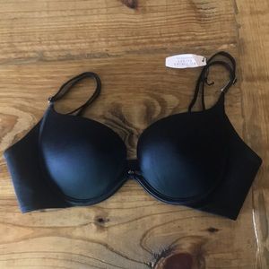NWT Victoria secret plunge push up bra
